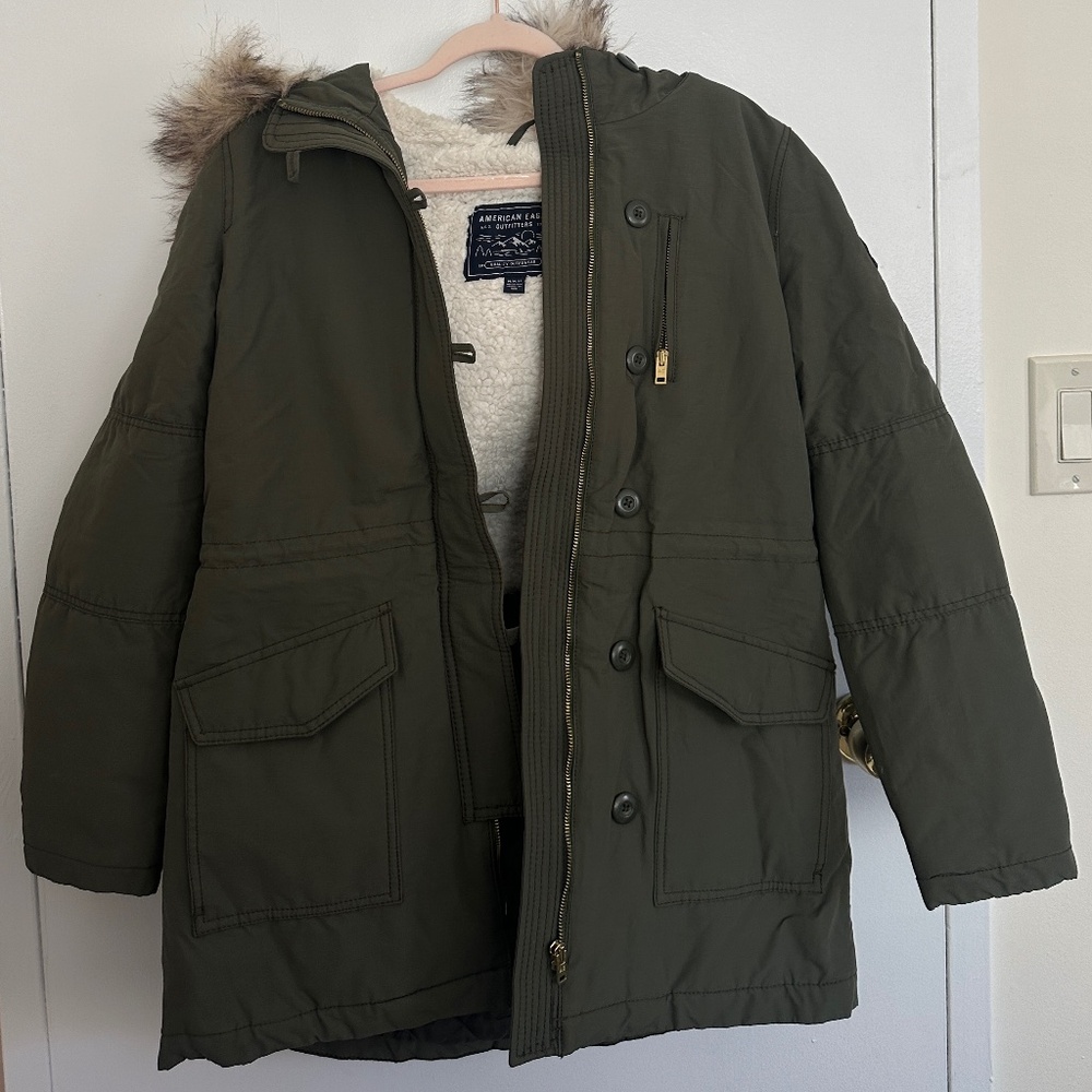 NEVER WORN American Eagle Winter Coat Army Green Size M
